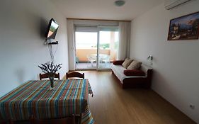 Apartment Sea View Saric