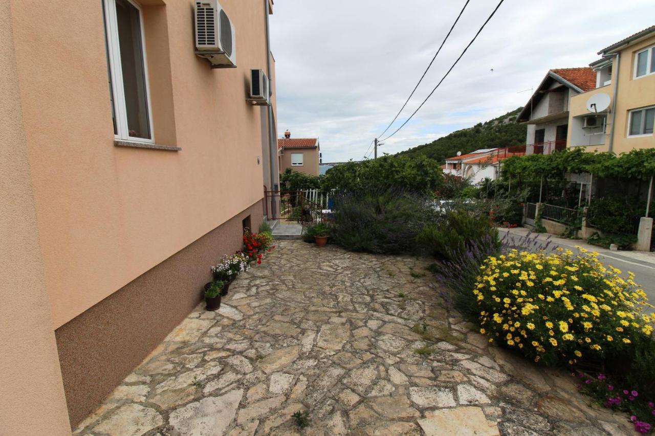 Apartment Sea View Saric Drage Exteriér fotografie